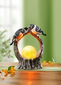 Beleuchtete Dekoration mit Vögel