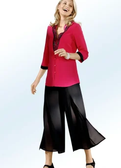 Bluse mit schwarzen Applikationen