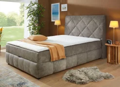 Boxspringbett mit Bettkasten und Topper