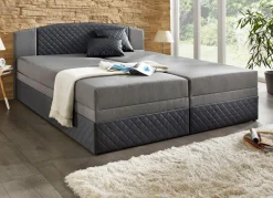 Boxspringbett mit Bettkästen