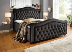 Boxspringbett mit gepolsterten Kopf- und Fußteil