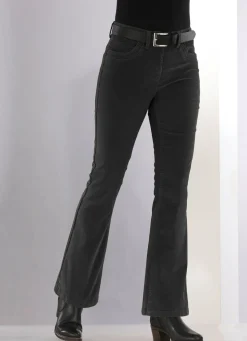 Cordhose in trendiger Bootcut-Form