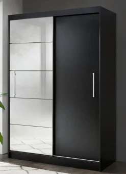 Durchdachter Schwebetürenschrank mit Spiegelfront