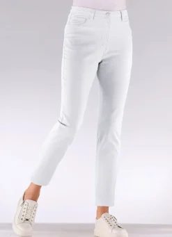 Edeljeans mit Stickerei in 7/8-Länge