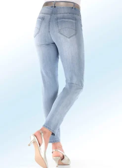 Edel-Jeans mit Stickerei-Applikationen und Glitzersteinchen