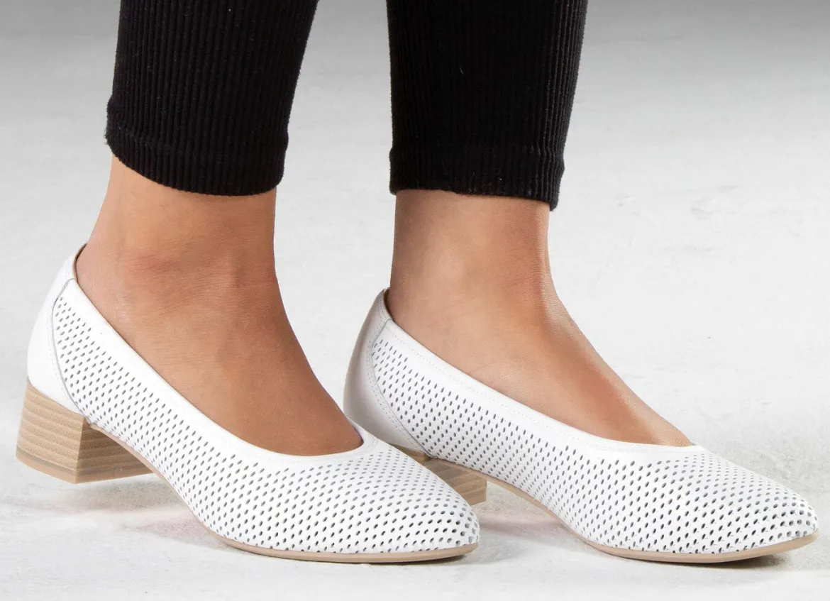 ELENA EDEN Pumps mit luftiger Perforation