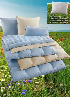 Erstklassige Daunendecken-„Sonderserie blau & creme“ aus dem Schwarzwald
