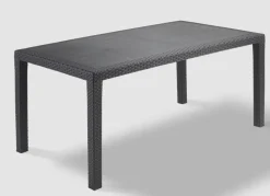 Gartenmöbel-Serie mit attraktivem Rattan-Dekor