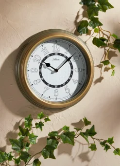 Gartenuhr mit Beleuchtung