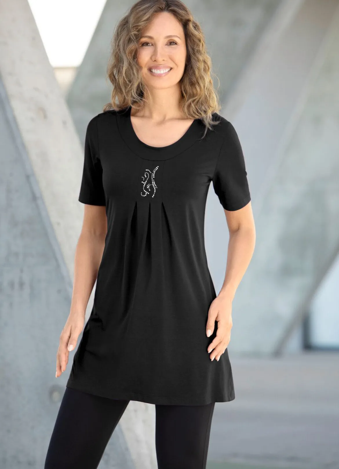 Geschmackvolles Longshirt in 2 Farben