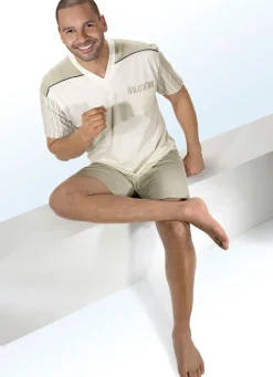 Götting Shorty mit V-Ausschnitt und Brusttasche