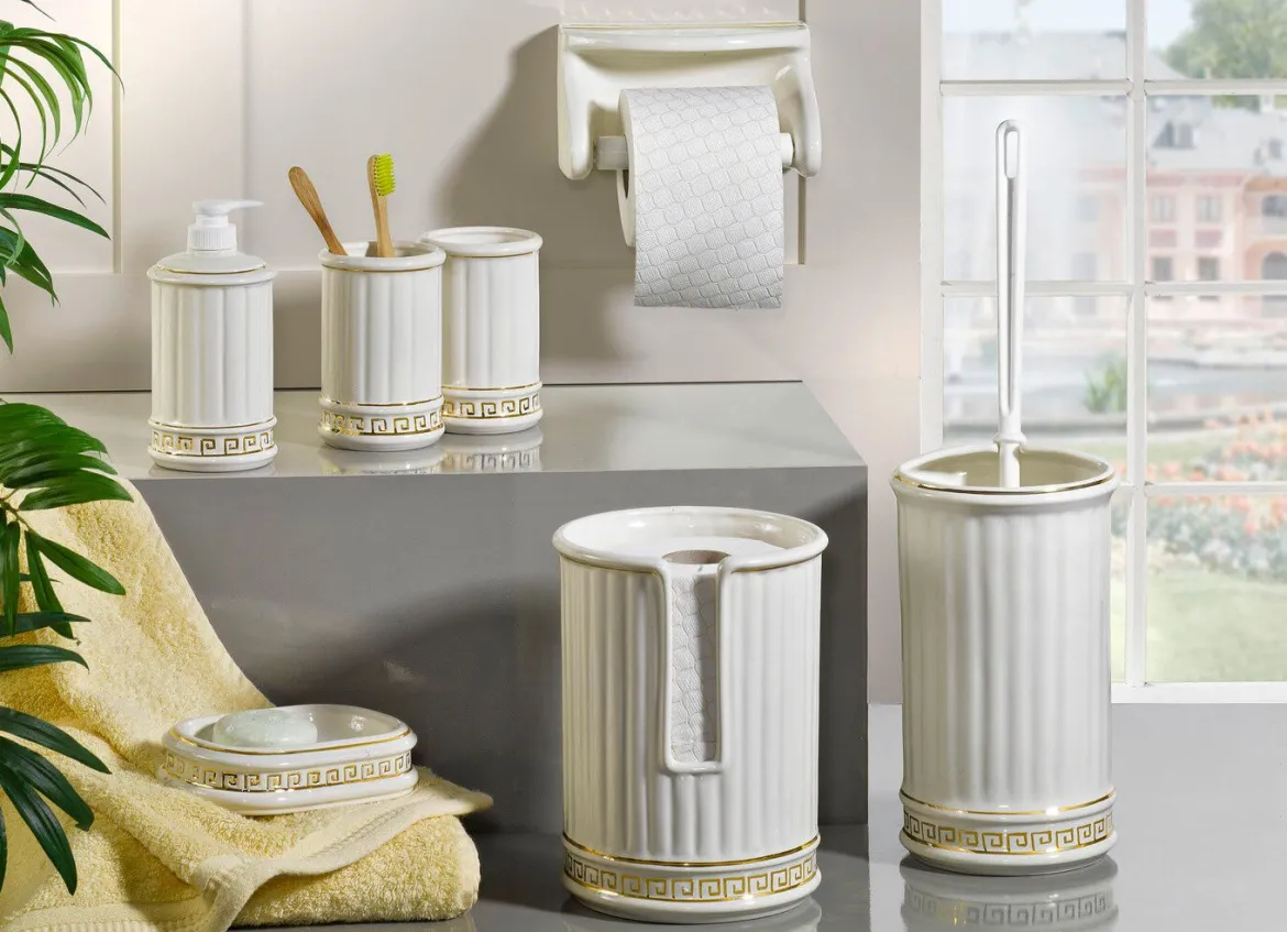 Handgefertigte Badezimmer-Accessoires aus Keramik