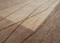 Handgeknüpfte Brücken und Teppiche in Naturfaser-Qualität