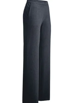 Hose in modischer Weite