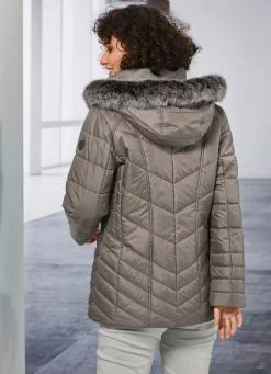 Jacke mit abnehmbarer Kapuze