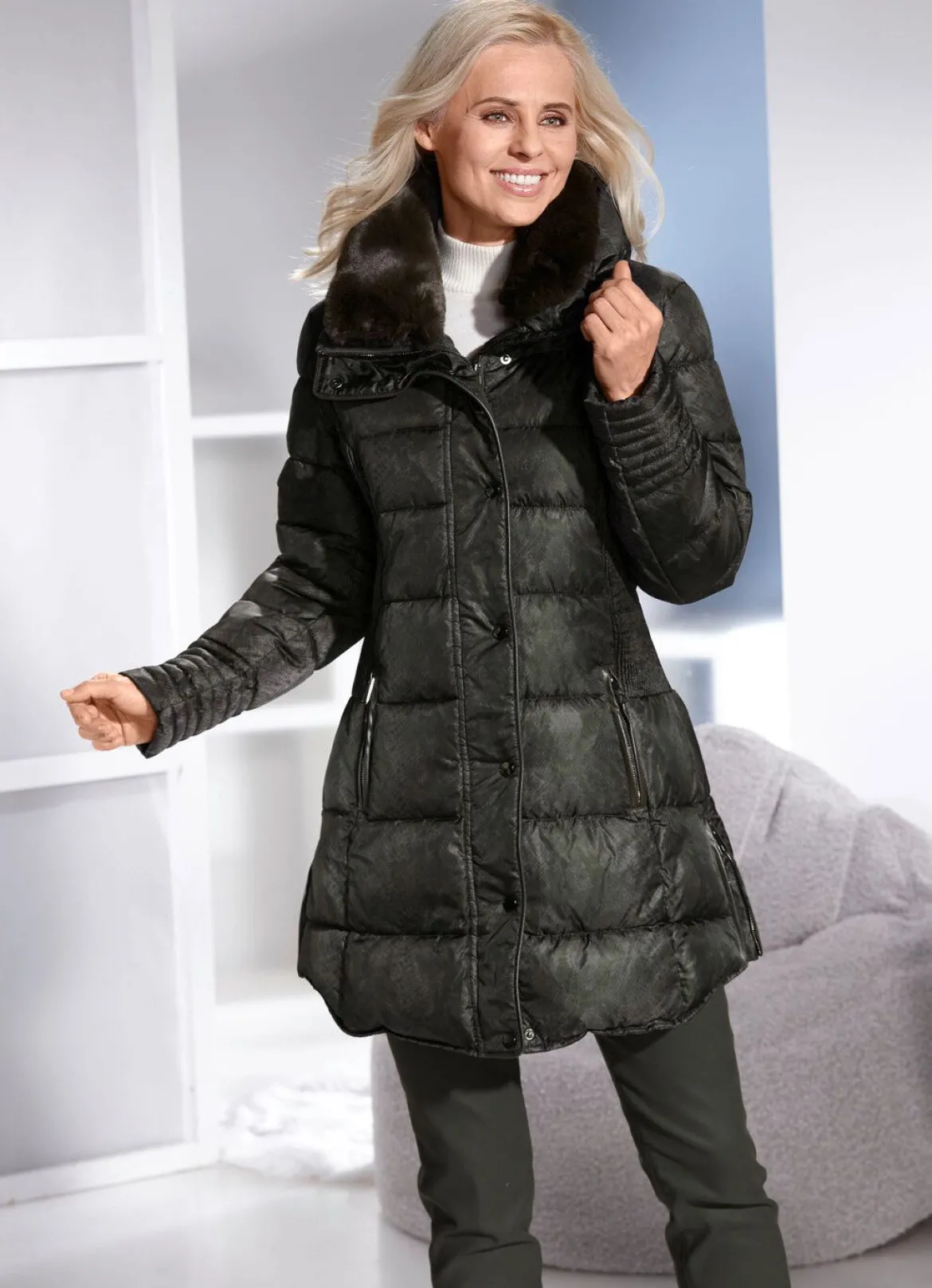 Jacke mit Reptildessin