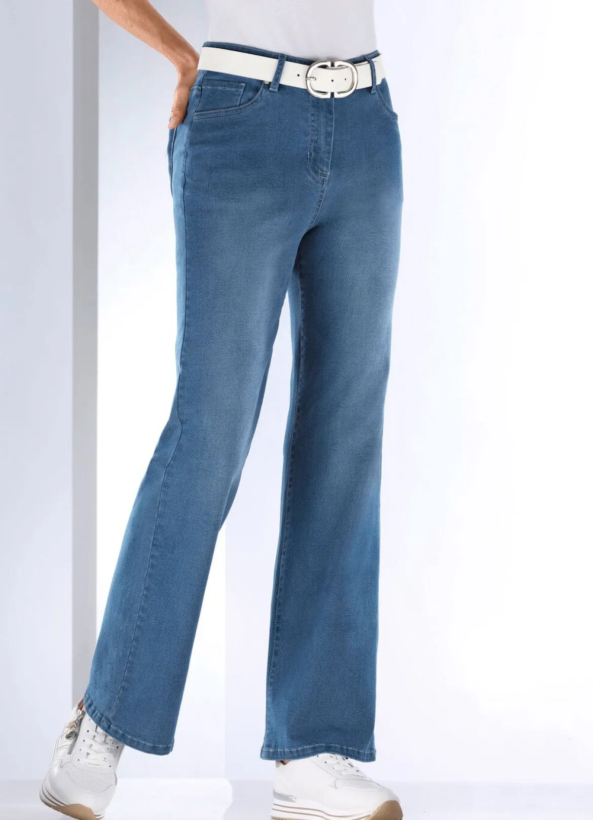 Jeans in aktueller Fingerprint-Dessinierung