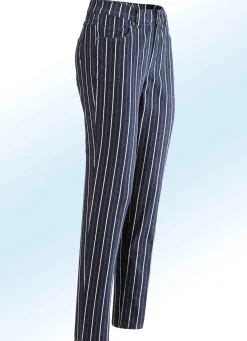Jeans in aparter Streifendessinierung