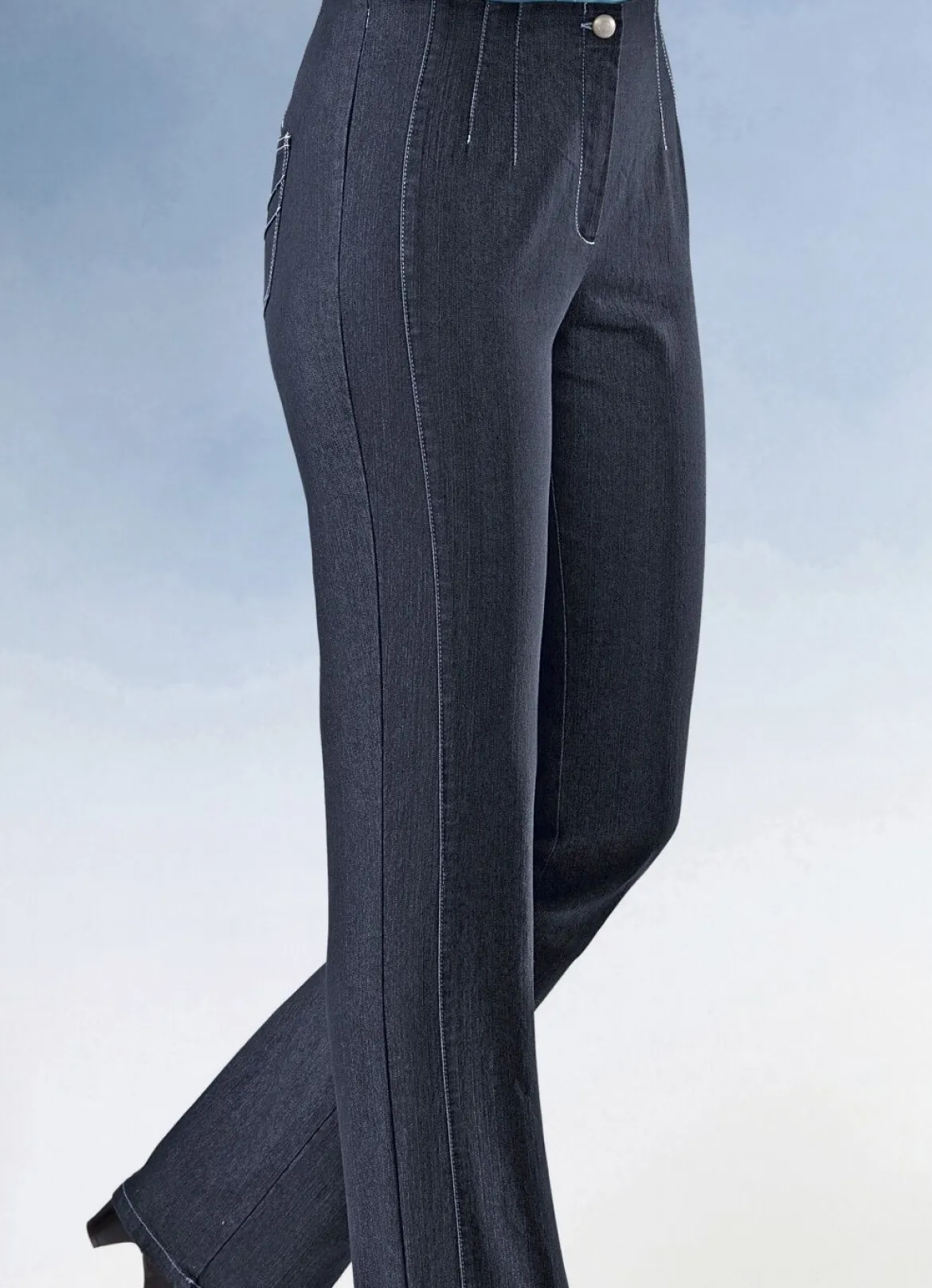 Jeans mit angeschnittenem Bund