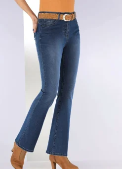 Jeans mit leicht ausgestellter Beinweite