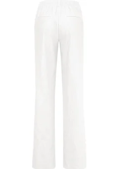 Jeans mit leicht ausgestellter Beinweite