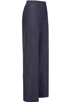 Jeans mit leicht ausgestellter Beinweite