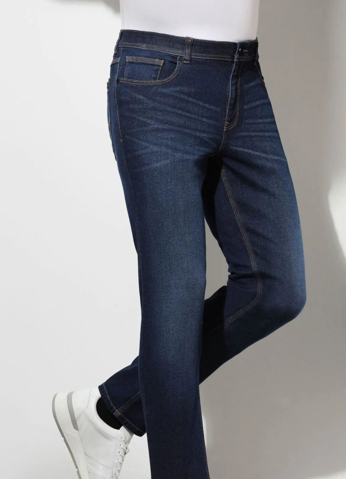Jeans von "Redpoint" mit Dehnbund in 4 Farben