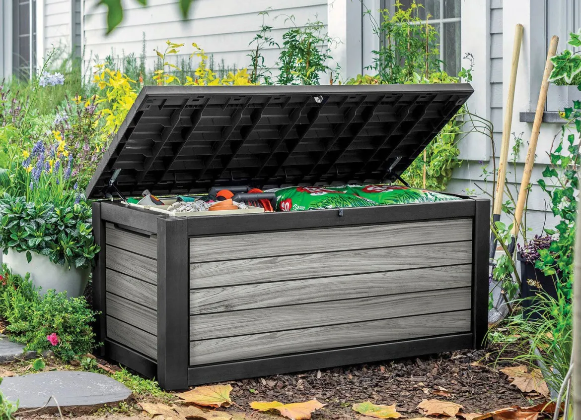 Kissenbox in trendiger Holzoptik