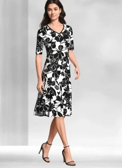 Kleid in Schlupfform