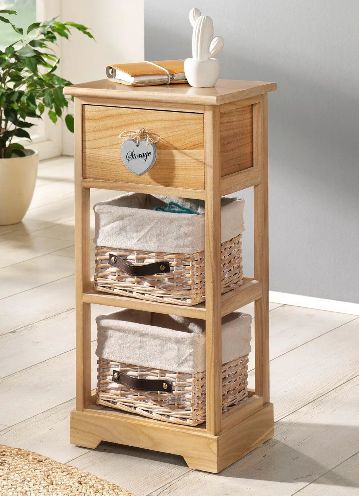 Kommode aus massivem Holz
