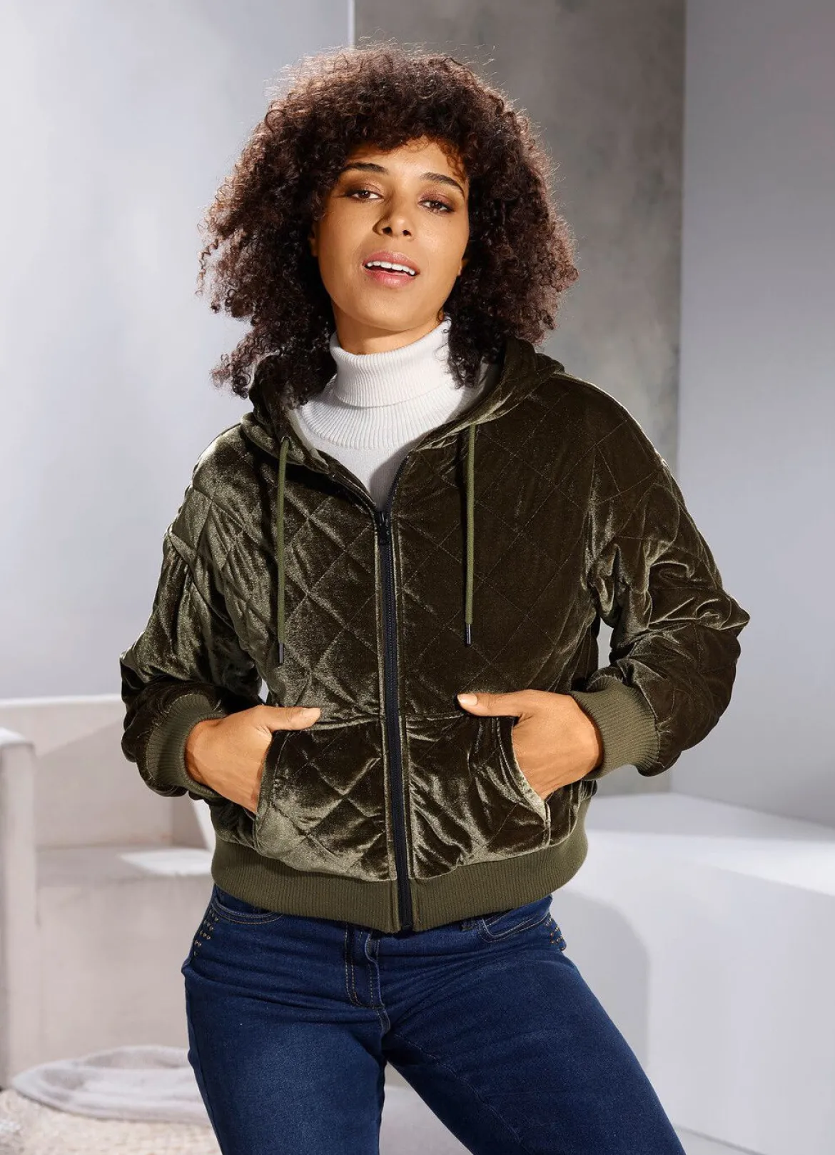 Kurzjacke aus Samt