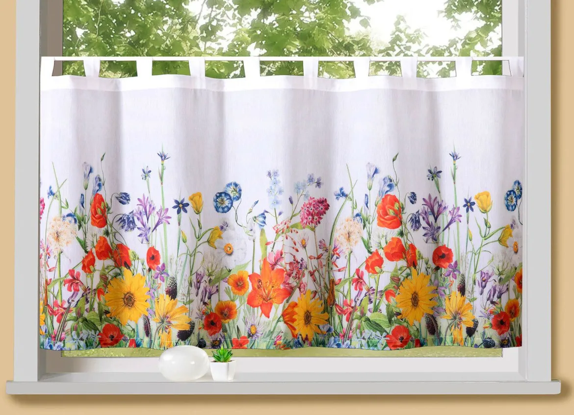 Kurzstore mit Mohnblumenmotiven