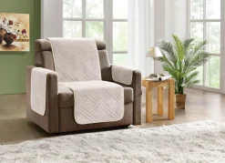 Kuschelweiche Wohnaccessoires mit Bandeinfassung