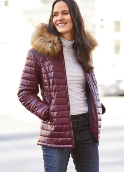 Lederjacke mit abtrennbarer Kapuze