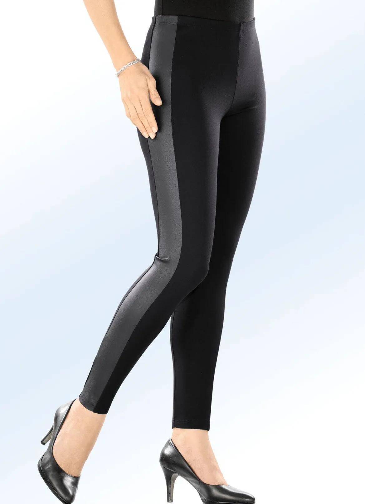 Leggings im interresanten Materialmix
