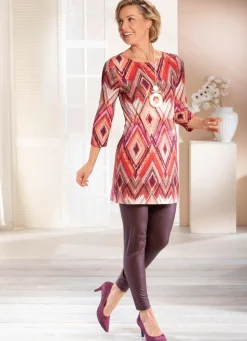 Longshirt mit modisch flachem Halsausschnitt