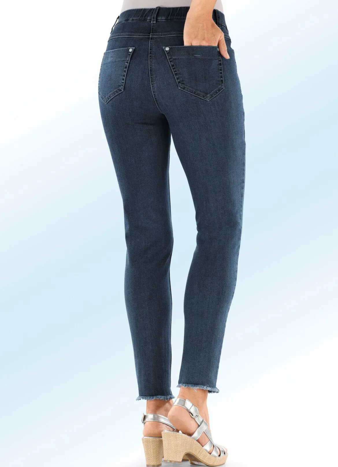 Magic-Jeans mit angesagtem Fransensaum