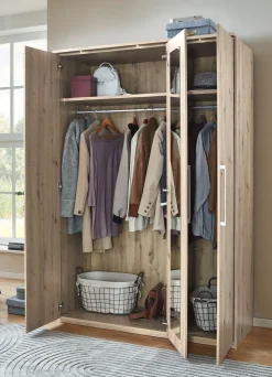 Moderne Kleiderschrank aus deutscher Herstellung