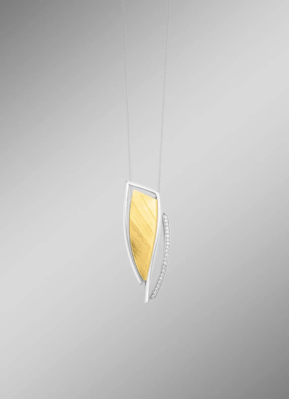 Moderner Anhänger in Bicolor mit Zirkonia