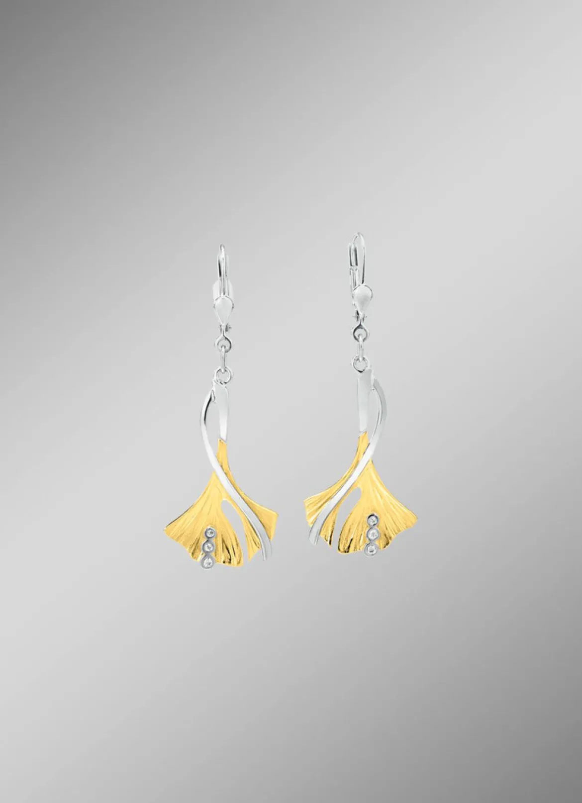 Ohrringe Ginkgoblatt in Bicolor mit synth. Zirkonia