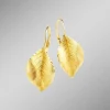 Ohrringe im Blatt-Design
