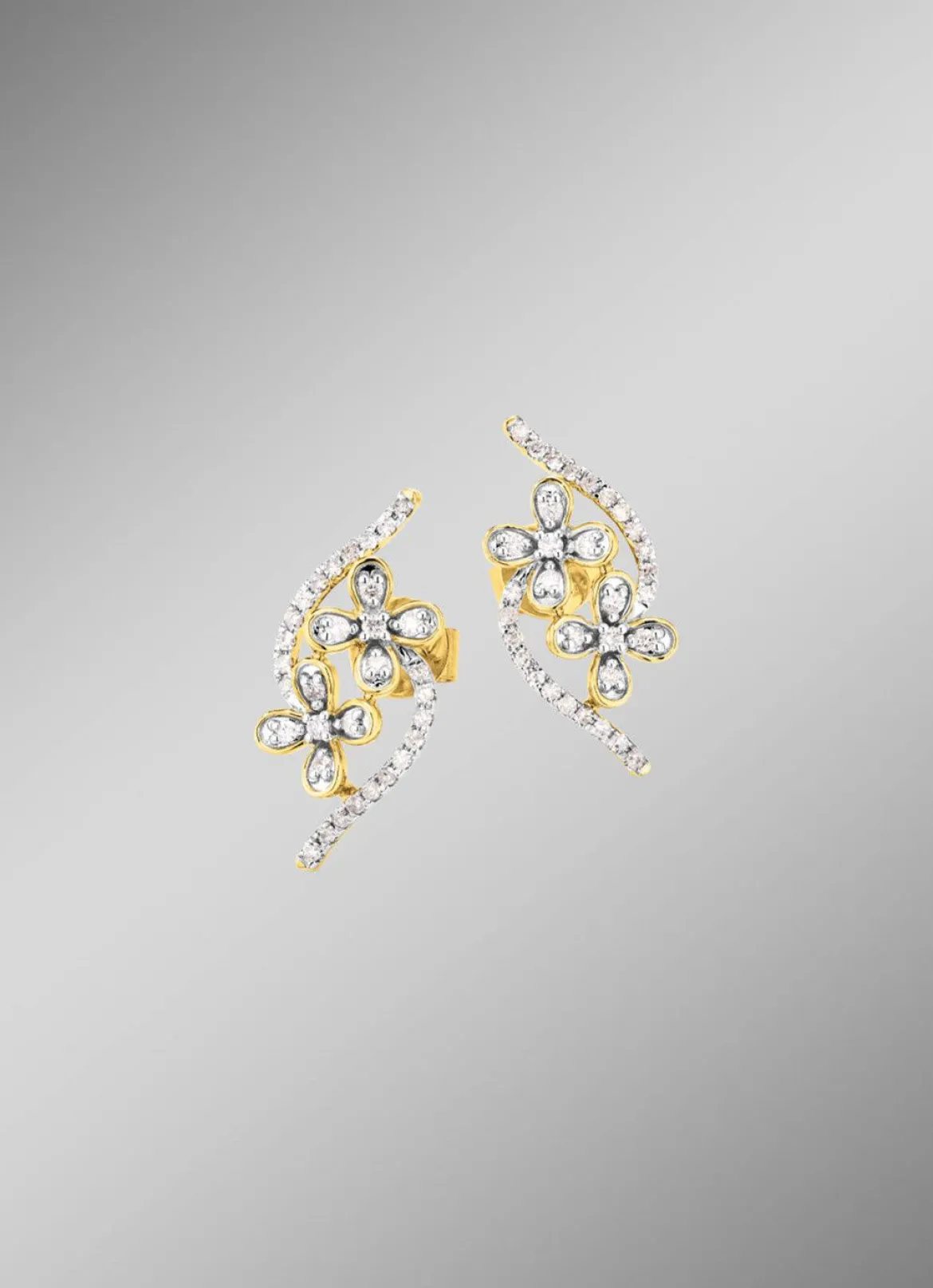 Ohrstecker im Blumen-Design, 20 Brillanten, 44 Diamanten