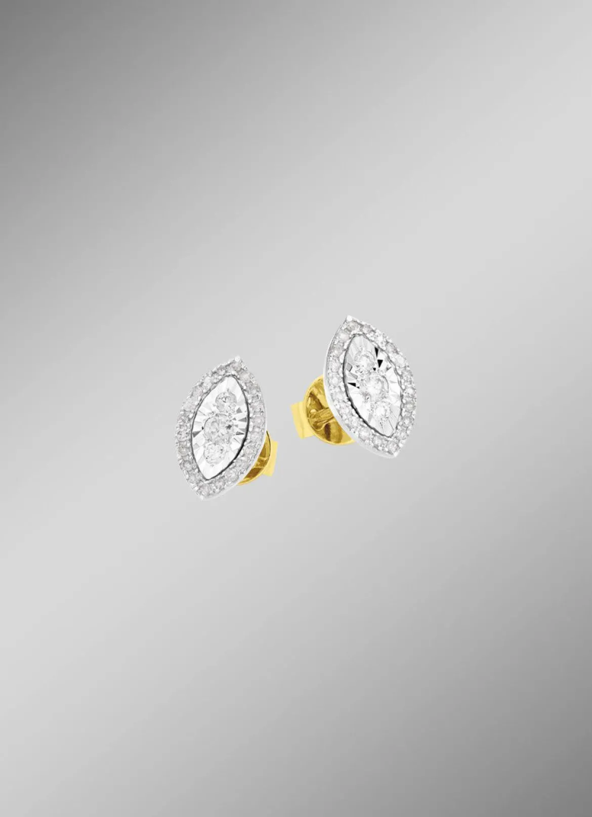 Ohrstecker mit 6 Brillanten und 40 Diamanten