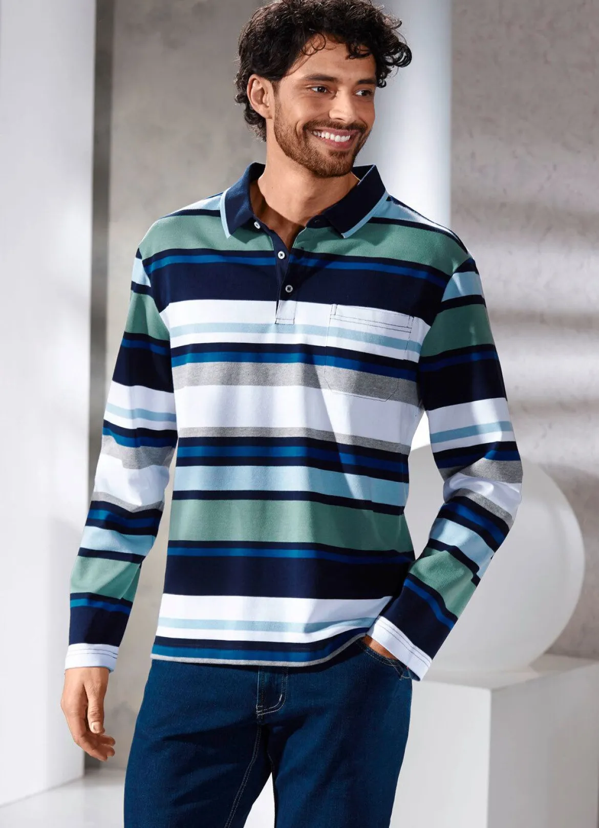 Poloshirt mit Seitenschlitzen