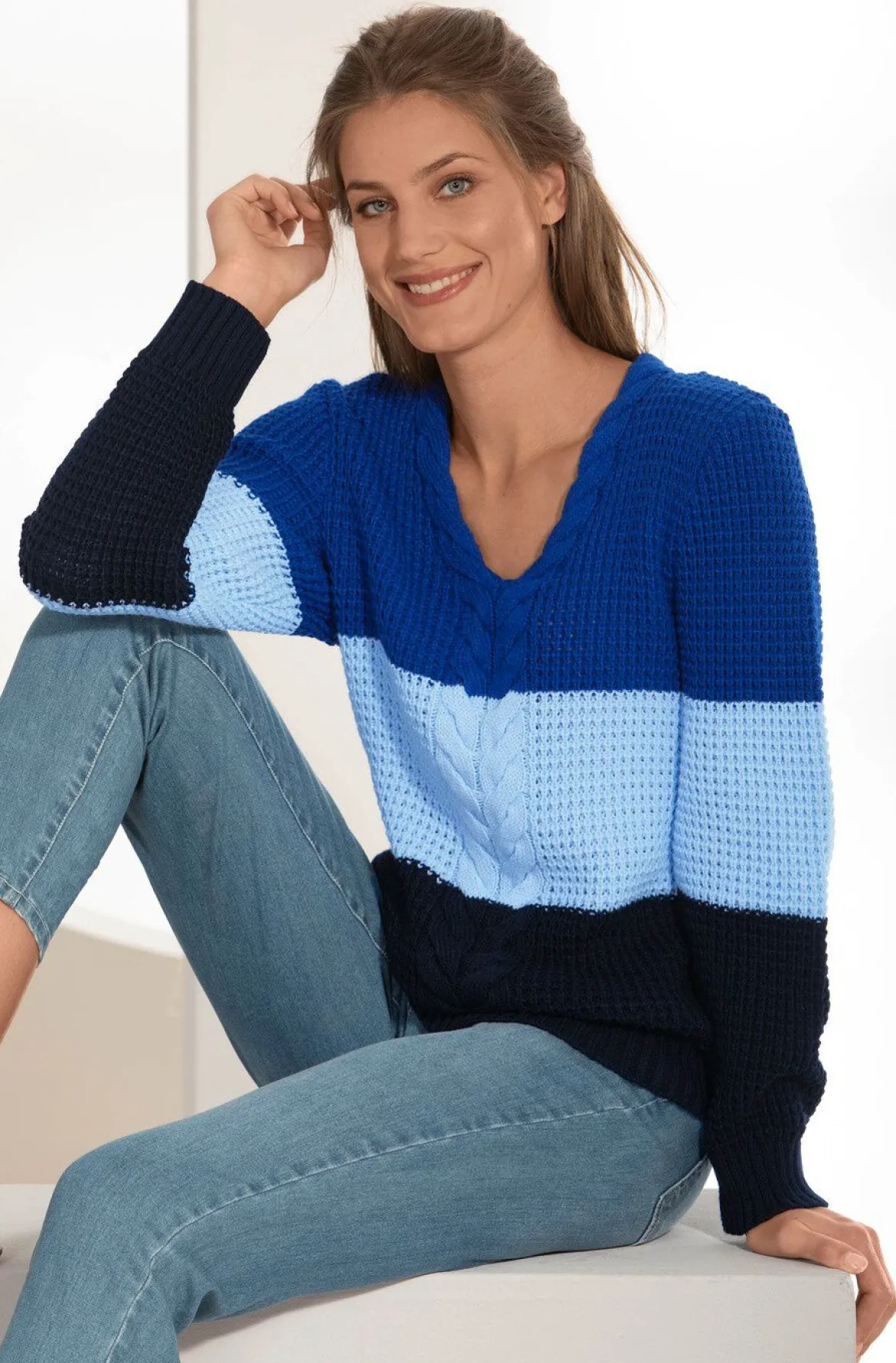 Pullover in Color-Blocking