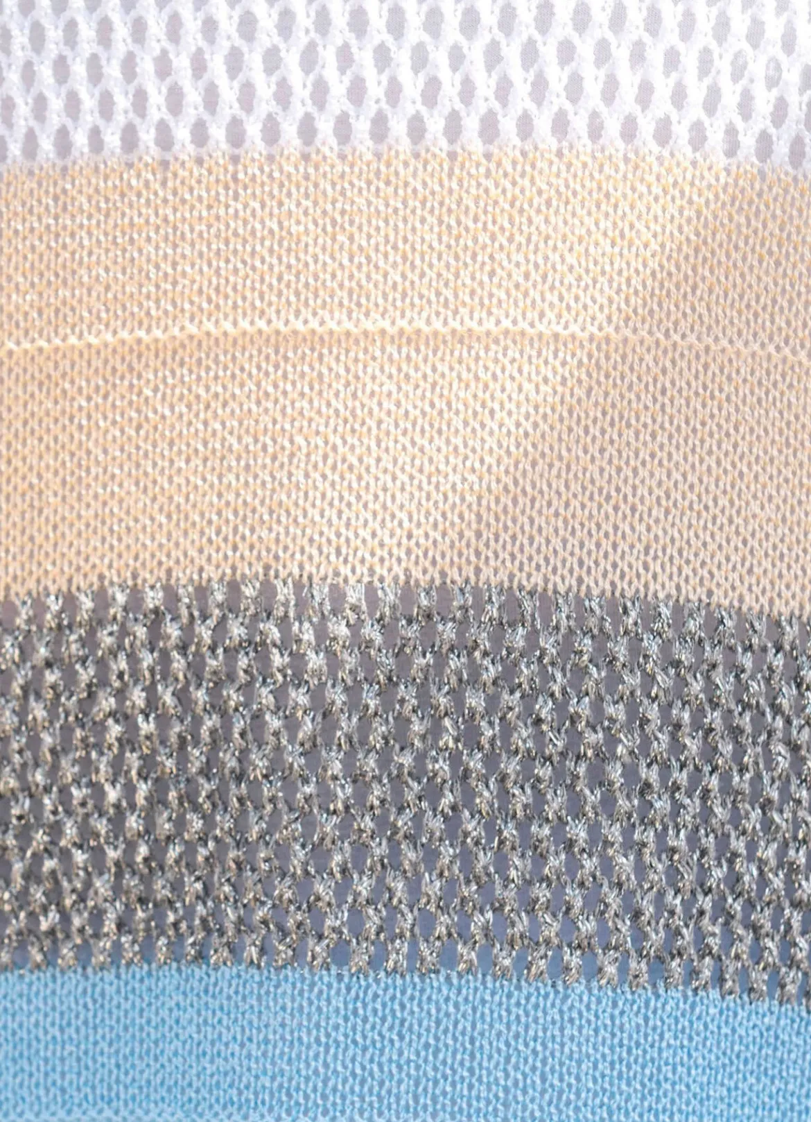 Pullover in Garnmix mit Glanzeffekt