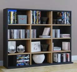 Regal aus Holzstruktur-Nachbildung