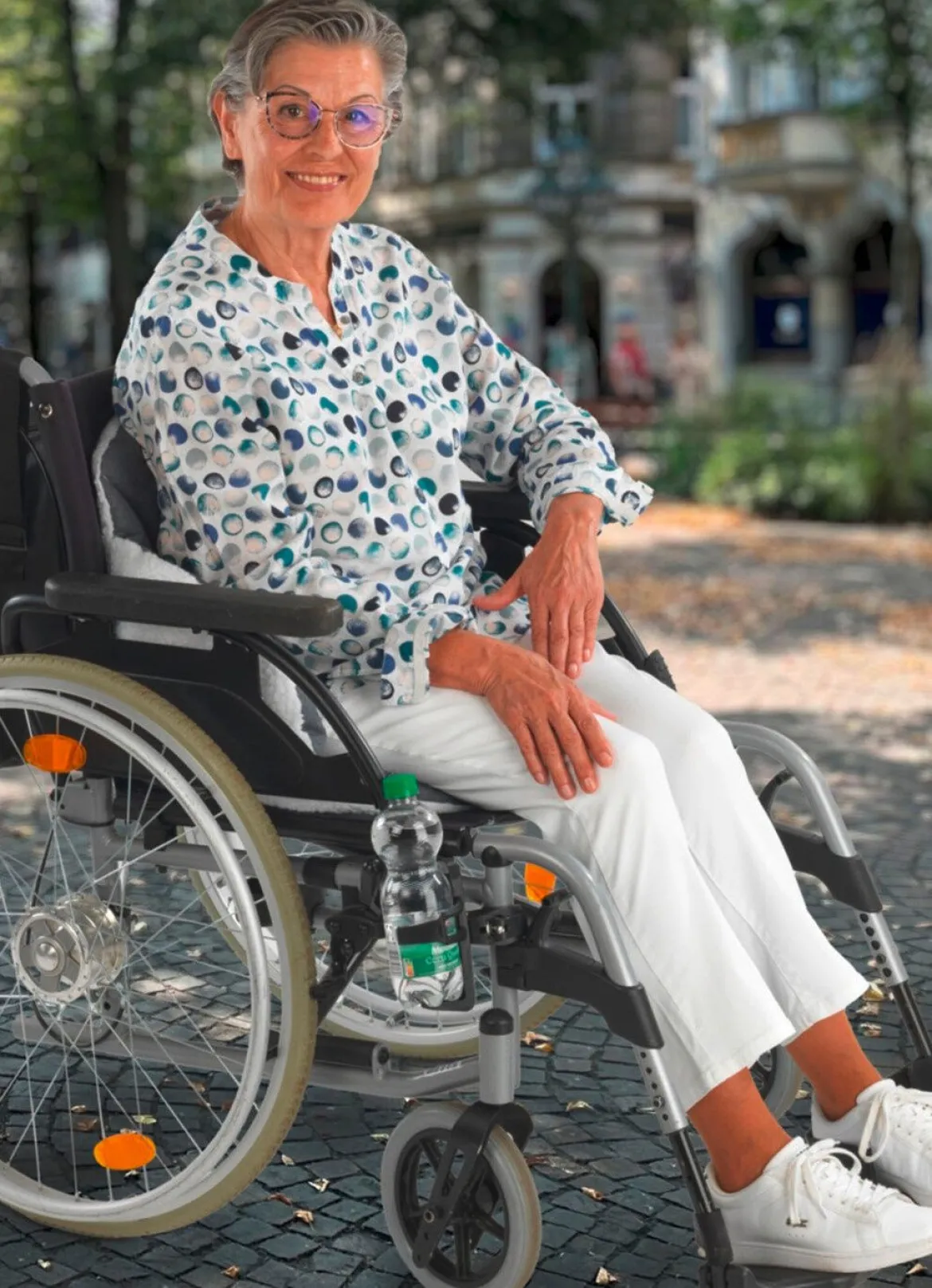 Rollstuhl-/Rollator-Getränkehalter