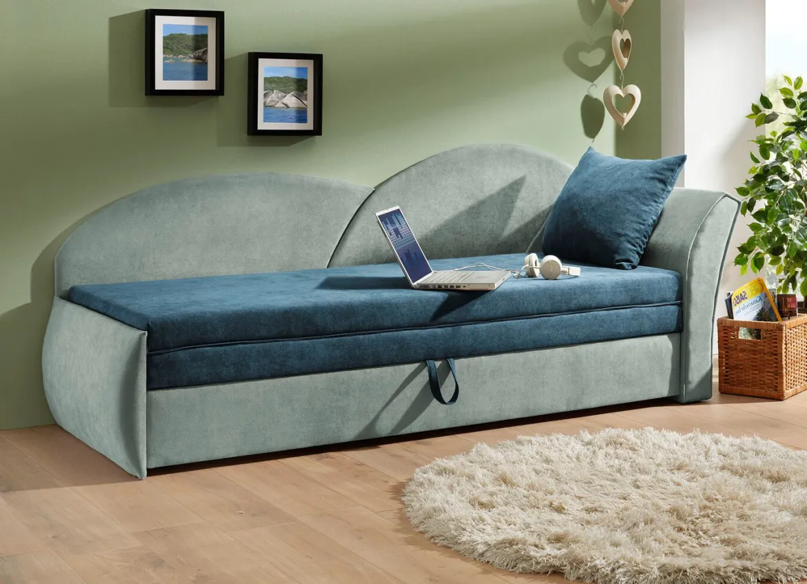 Schlafsofa mit Bettkasten und 1 Dekokissen
