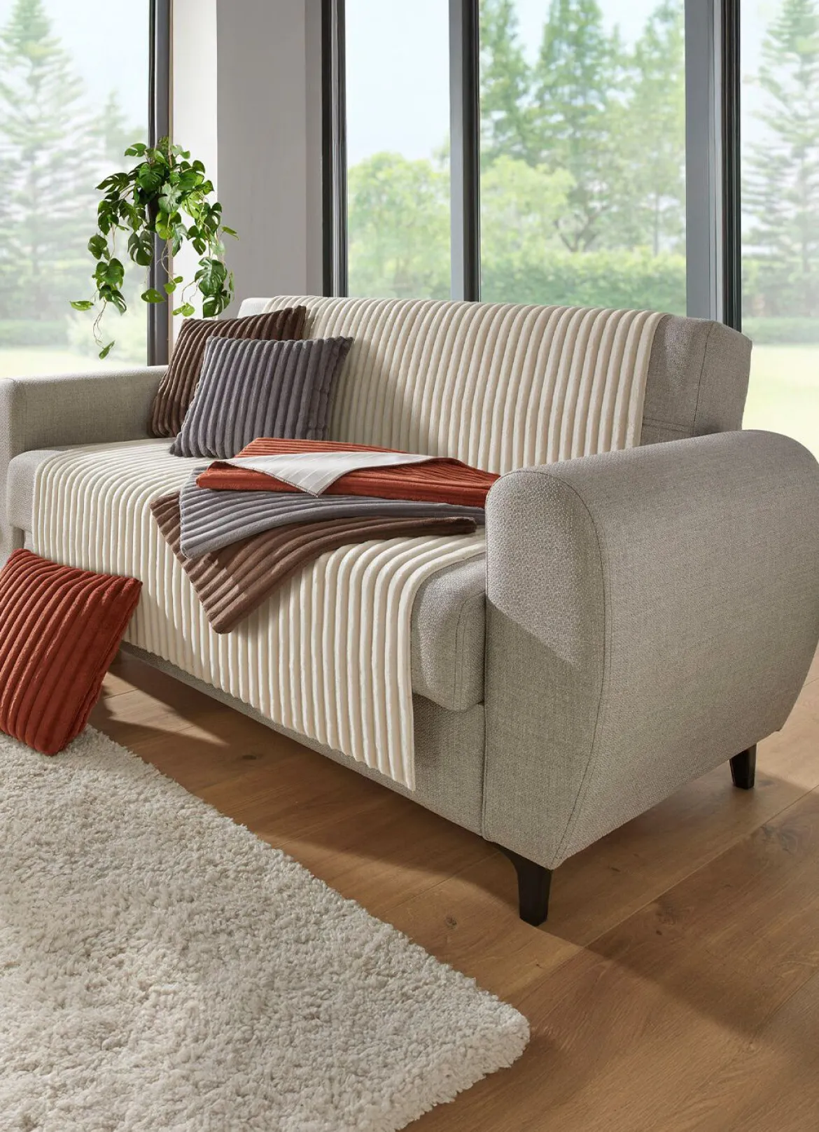 Sessel- und Sofaschoner mit Anti-Rutsch-Beschichtung